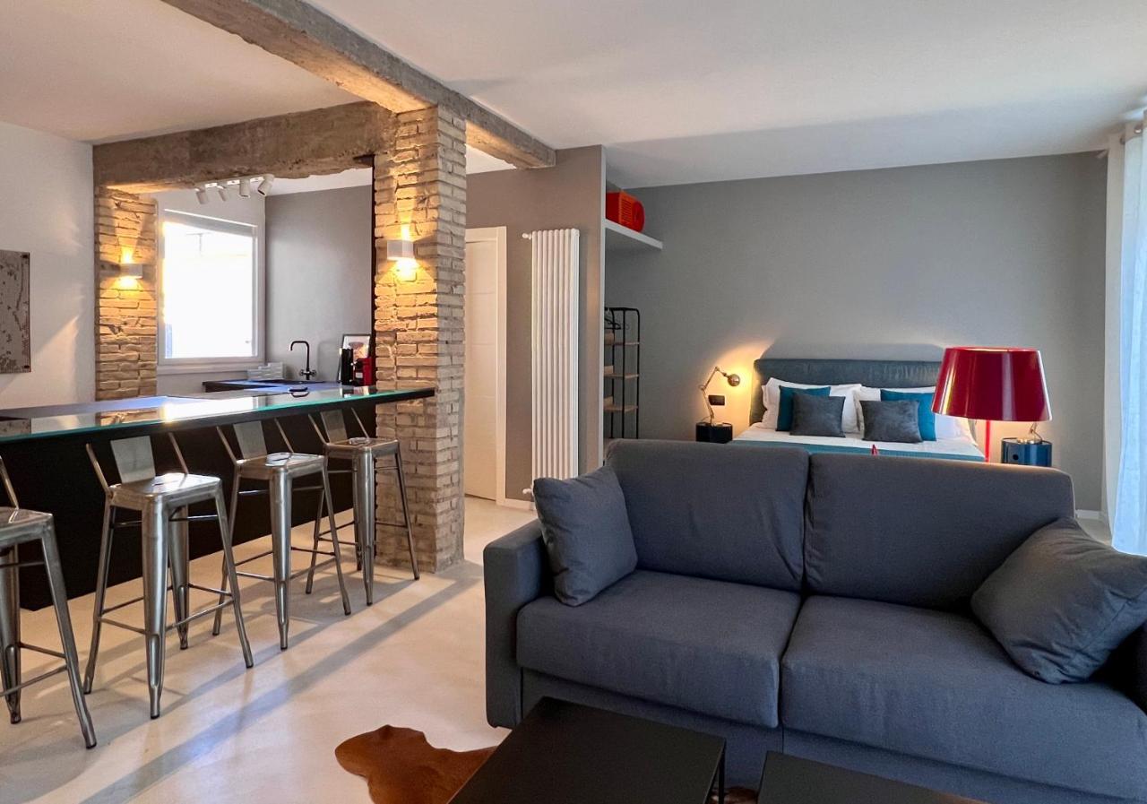 Apartment Romeasyoulike - Magenta Loft Rom